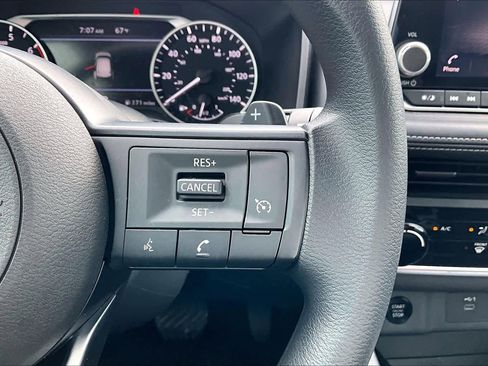 Certified 2024 Nissan Rogue S image 23