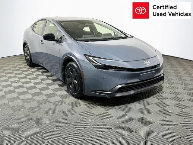Certified 2024 Toyota Prius LE FWD image 1