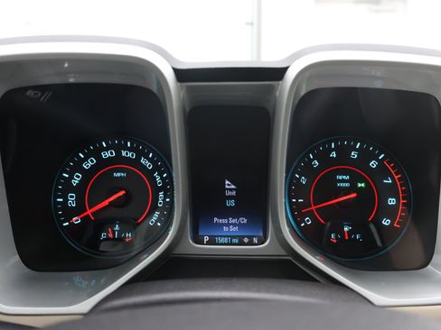 Used 2014 Chevrolet Camaro SS w/ RS Package RWD image 10