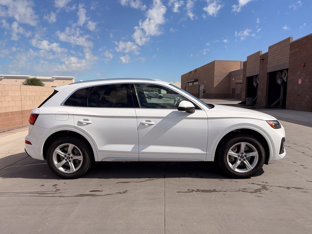 Used 2023 Audi Q5 2.0T Premium w/ Convenience Package AWD/4WD image 7