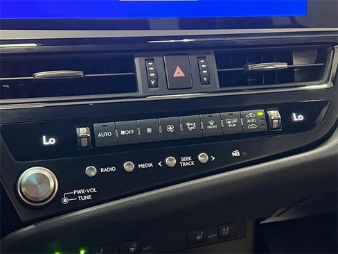 Certified 2025 Lexus ES 350 350 w/ Premium Package image 20