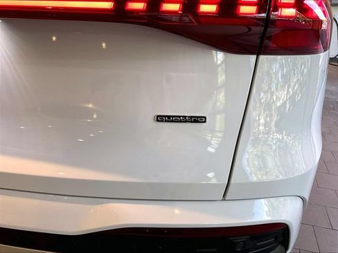 Certified 2025 Audi Q5 Premium w/ Convenience Package AWD/4WD image 20