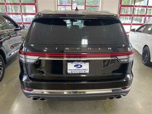 Used 2023 Lincoln Aviator AWD image 6