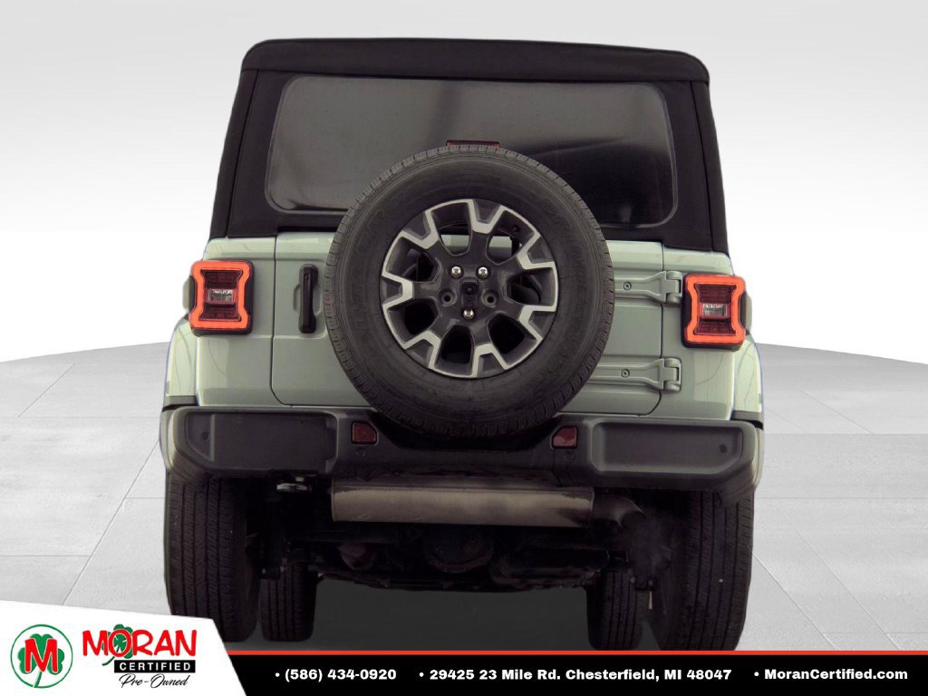 Used 2024 Jeep Wrangler Unlimited Sahara w/ Technology Group AWD/4WD image 7