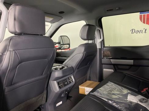 New 2026 Ford F250 Lariat w/ Black Appearance Package image 15