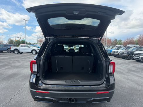 New 2026 Ford Explorer ST-Line w/ ST-Line Street Pack AWD/4WD image 16