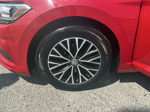 Used 2019 Volkswagen Jetta SE FWD image 25