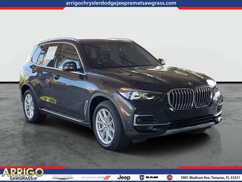 Used 2023 BMW X5 xDrive40i w/ Premium Package AWD/4WD image 1