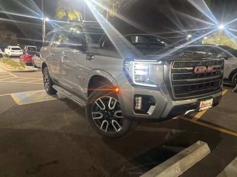Used 2022 GMC Yukon XL AT4 AWD/4WD image 4