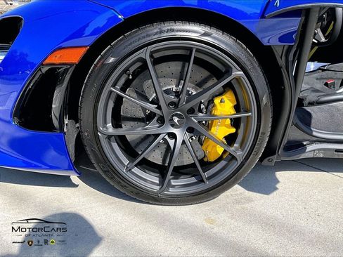 New 2026 McLaren 750S Spider RWD image 10