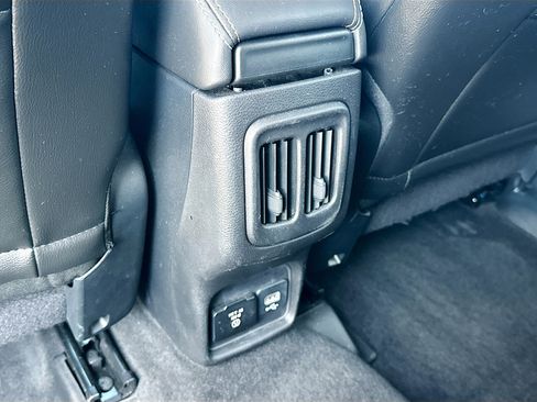 Used 2018 Jeep Compass Latitude w/ Popular Equipment Group image 23