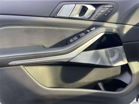 Used 2021 BMW X7 M50i w/ Dynamic Handling Package image 17