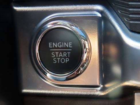 Used 2025 Ford F150 King Ranch w/ FX4 Off-Road Package image 29