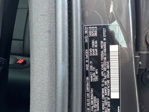 Certified 2022 Volvo XC60 B5 Momentum w/ Advanced Package AWD/4WD image 29