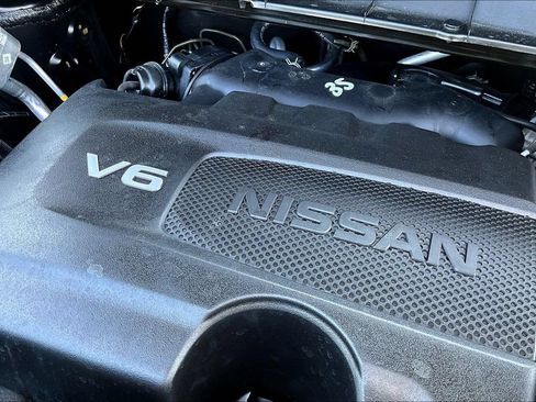 Certified 2024 Nissan Pathfinder SL w/ Black Appearance Package AWD/4WD image 31