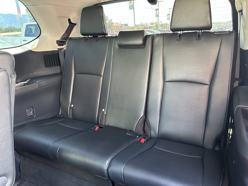 Used 2025 Toyota Grand Highlander AWD image 35