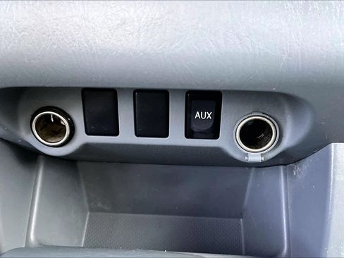 Used 2010 Toyota Tacoma 2WD Regular Cab image 34