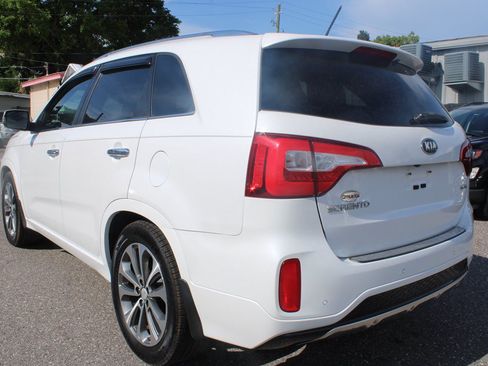 Used 2015 Kia Sorento SX FWD image 6