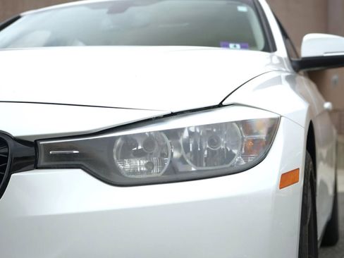 Used 2013 BMW 328i xDrive Sedan image 9