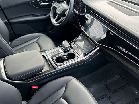 Used 2025 Audi Q7 2.0T Premium w/ Convenience Package image 17