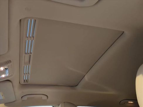 Used 2022 Mercedes-Benz GLS 450 4MATIC image 16