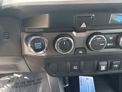 Used 2023 Toyota Tacoma TRD Off-Road image 21