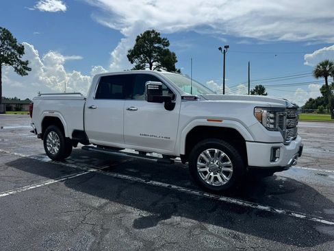 Used 2020 GMC Sierra 2500 Denali w/ Denali Ultimate Package AWD/4WD image 4