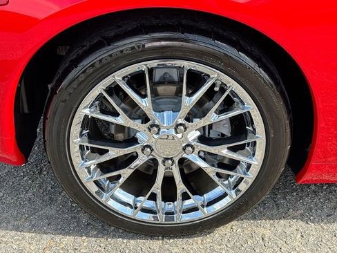 Used 2011 Chevrolet Corvette Convertible w/ 1LT image 11