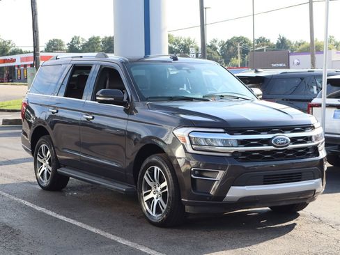 Used 2024 Ford Expedition Limited AWD/4WD image 12