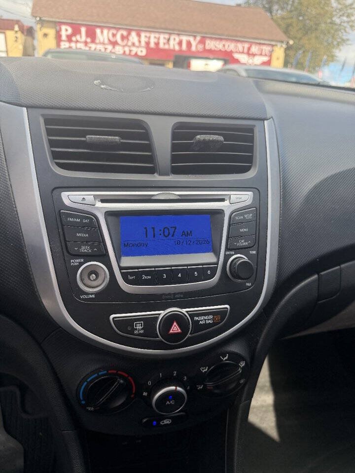 Used 2014 Hyundai Accent GS FWD image 12