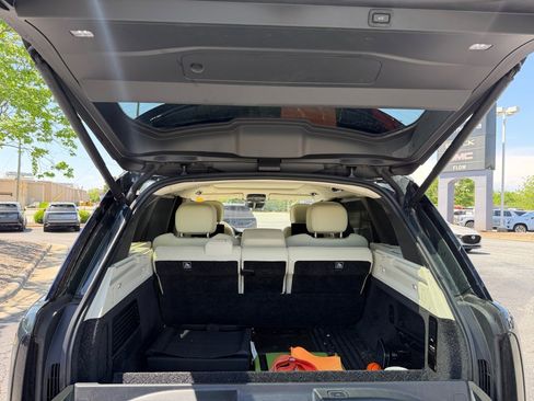 Used 2023 Land Rover Range Rover Long Wheelbase Autobiography AWD/4WD image 15