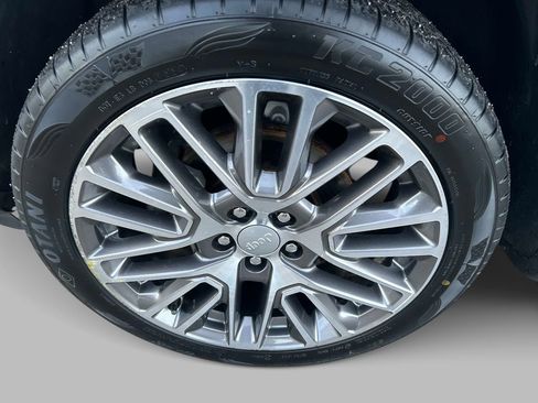 Used 2022 Jeep Compass Limited w/ Elite Group image 9