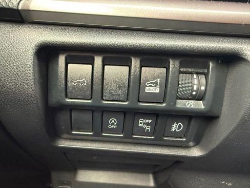 Used 2020 Subaru Forester Premium image 13