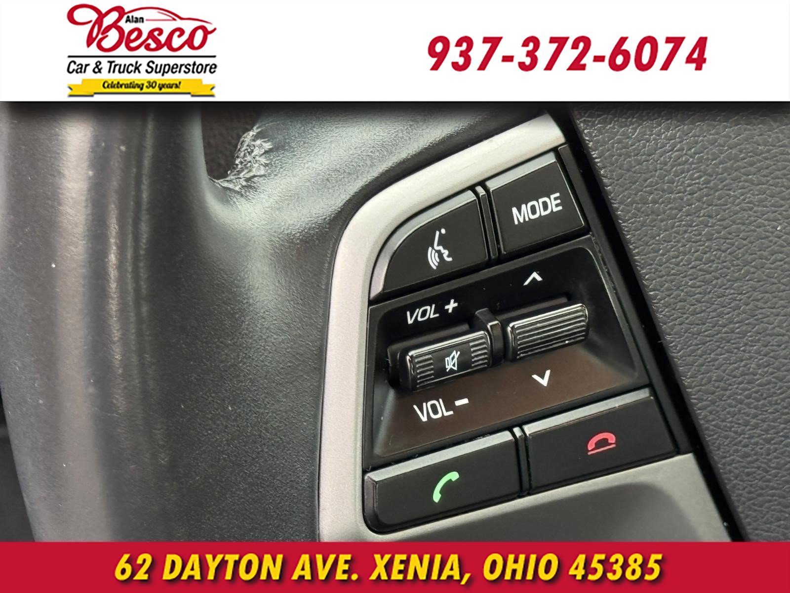 Used 2017 Hyundai Elantra Limited FWD image 11