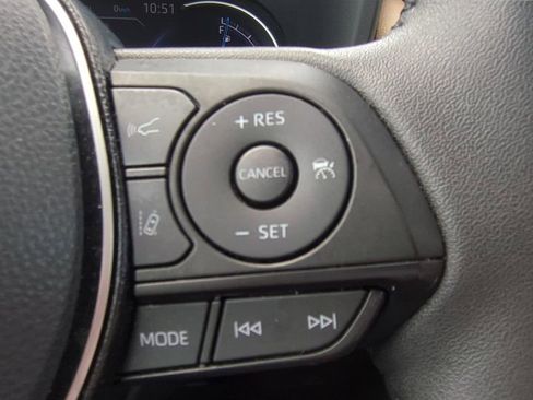 Used 2021 Toyota RAV4 Limited AWD/4WD image 22
