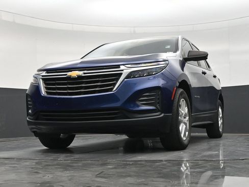 Used 2022 Chevrolet Equinox LS FWD image 27