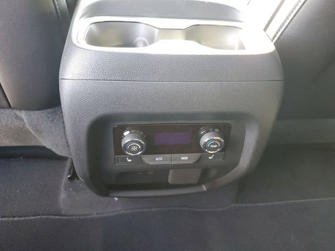 New 2026 Chevrolet Traverse RS image 13