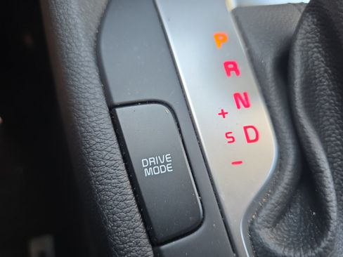 Certified 2023 Kia Forte LXS FWD image 17
