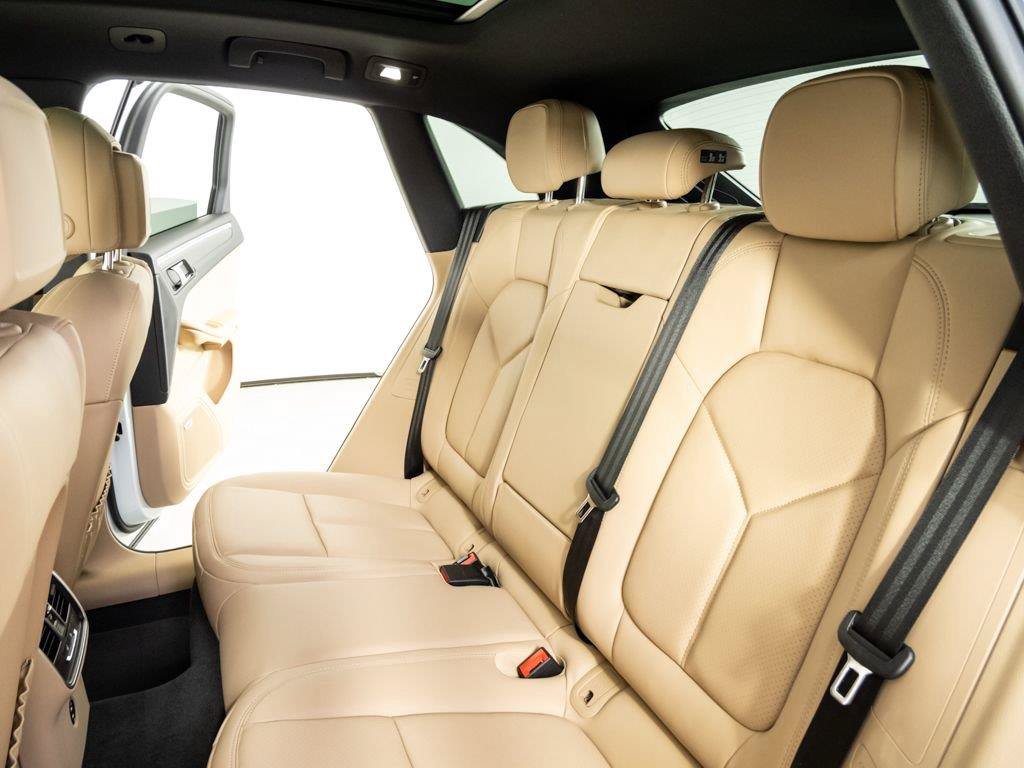 New 2026 Porsche Macan AWD/4WD image 22