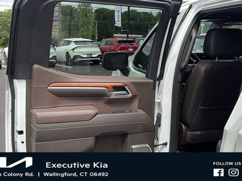 Used 2022 GMC Sierra 1500 Denali w/ Denali Reserve Package AWD/4WD image 26