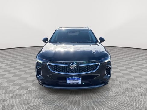 Used 2023 Buick Envision Avenir image 2