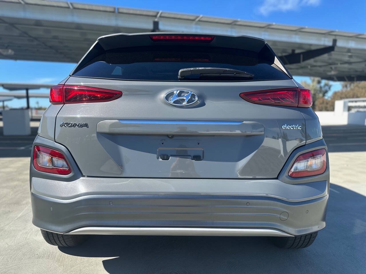 Used 2020 Hyundai Kona Ultimate w/ Cargo Package FWD image 7