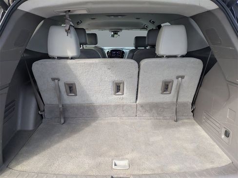 Used 2021 Chevrolet Traverse LT image 37