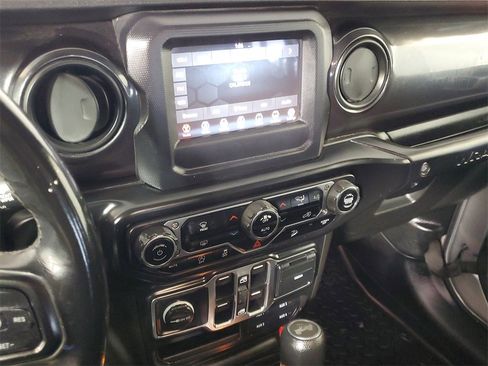 Used 2020 Jeep Wrangler Unlimited Sport image 17