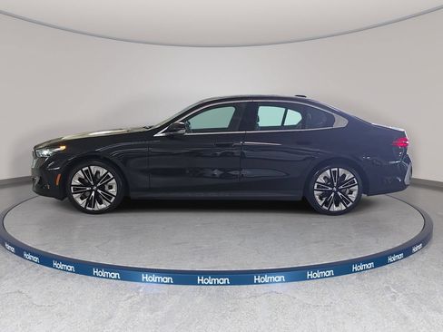 Used 2026 BMW 530i RWD image 11