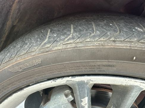 Used 2016 Ford Fusion Titanium FWD image 3