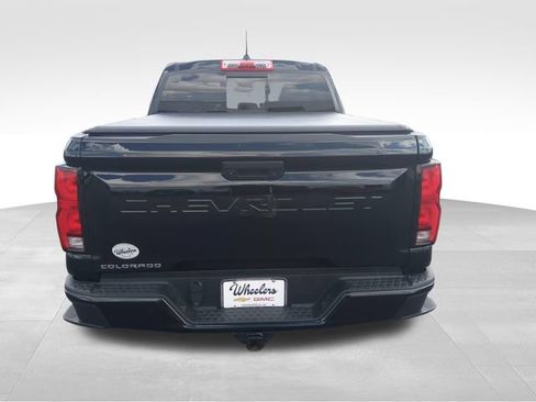 Used 2023 Chevrolet Colorado Z71 w/ Z71 Convenience Package 2 AWD/4WD image 4