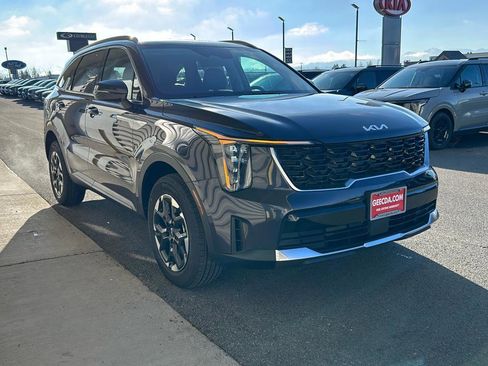 New 2025 Kia Sorento S w/ Panoramic Sunroof Package image 3