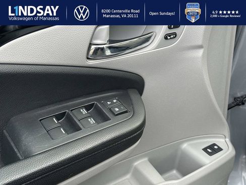 Used 2018 Honda Pilot Touring image 17