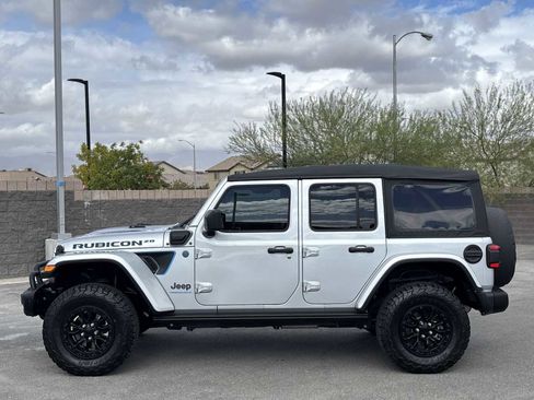 Used 2023 Jeep Wrangler Unlimited Rubicon 4xe AWD/4WD image 5
